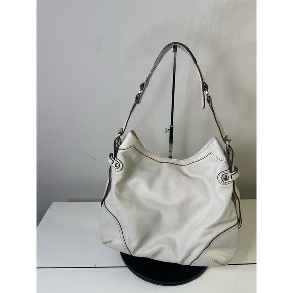 Michael Kors White Leather Tote Bags - Picture 4 of 10